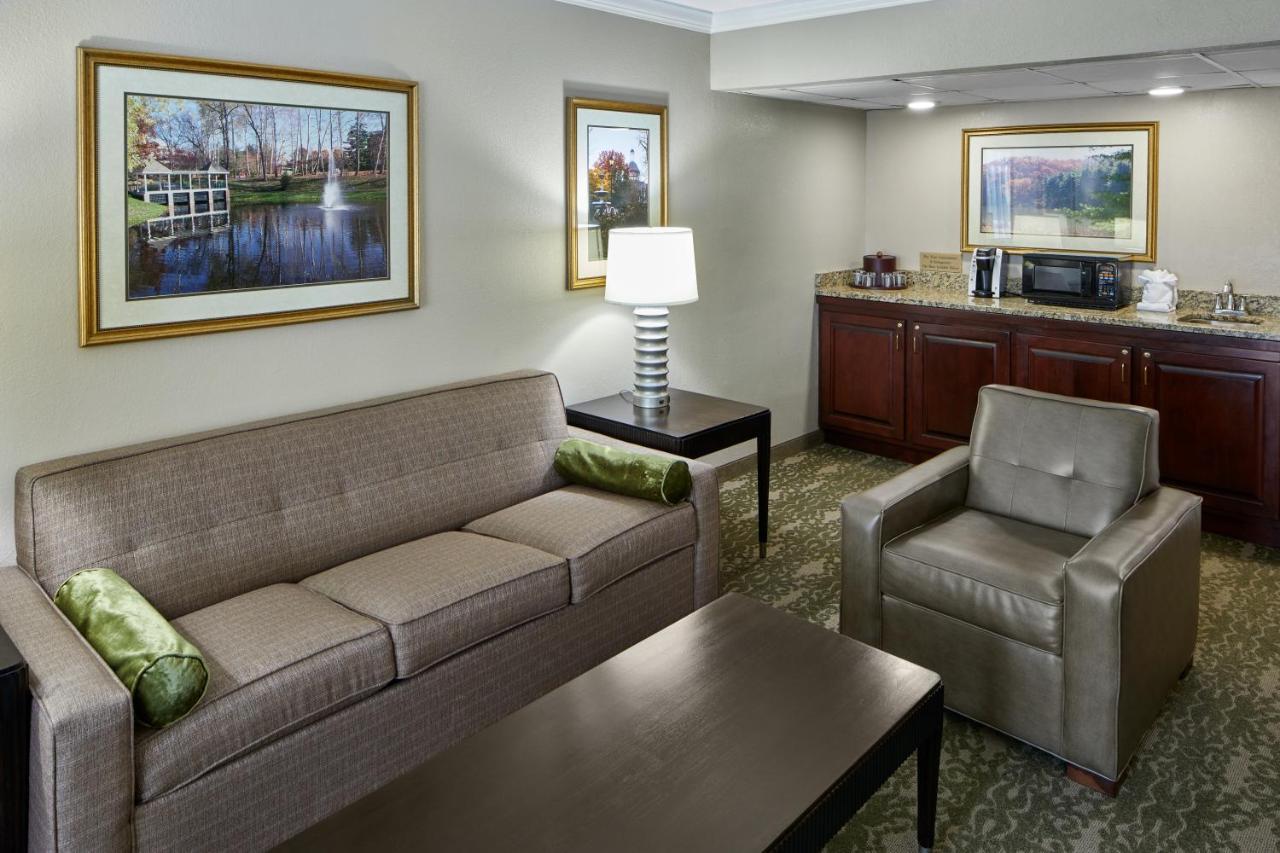 Hotel Ohio And Conference Center 3*